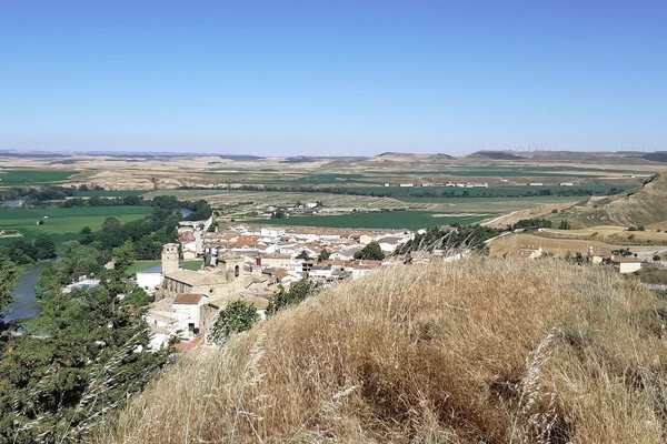 Miranda de Arga, una de las localidades donde tapizamos